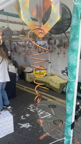 saw someone else post cool wind catchers, and it reminded me of this one i saw at an art festival #whimsical 