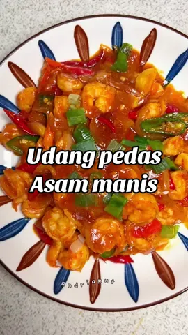 Udang mau dimasak apa aja kenapa enak terus ya? Cuma males bersihinnya doang😭😭 #masaksimple #masakapaharini #idemasak #masakrumahan #udangpedasmanis #udangasammanispedas #viralid #xyzbca #boost #4u #4upage 