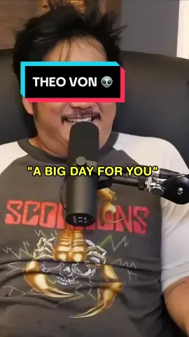 Will Theo Von Save Bobby Lee? 😂👽 #fyp #viral #shorts #bobbylee #theovon 