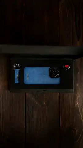 I accidentally touched this woman and she broke her iphone and Apple Watch. But I made gift for her - new IPhone and Apple Watch in handcrafted leather case and strap. The reaction at the end. #leather #asmr #applewatch 