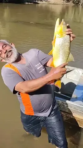 Filmou eu Soltando KKKKKK  - - #peixes #viral #foryou #amigos #pesca #fy #fyp #dorado 