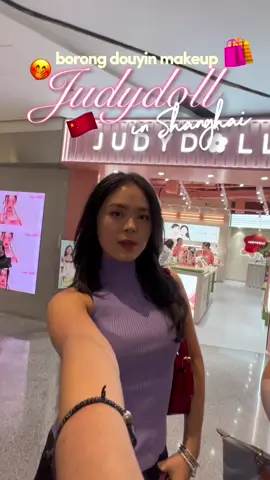 last day at shanghai with @Judydoll Indonesia 🇨🇳!! kalap banget belanja disiniiii 😳😳 ternyata lebih complete lagi dan bisa try on semua muanyaa 😋 #JudydollGoesToShanghai #Douyin #Douyinmakeup #China #Chinesemakeup #judydoll #travelchina #chinashopping #chinashopping #kuliahdichina #belajardichina #indonesia 
