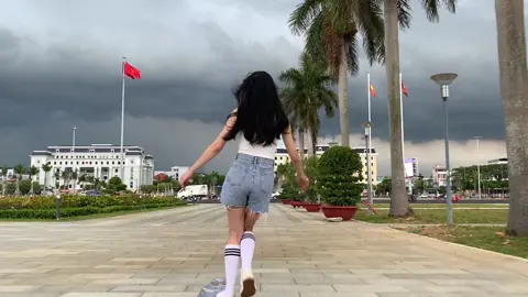 mây mù giăng lối #jieunime #longboard 