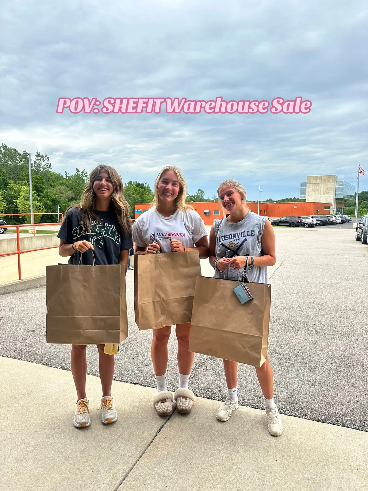 It was so fun, we might just so it again😉🫢 #warehouse #shefit #sale #customerlove 