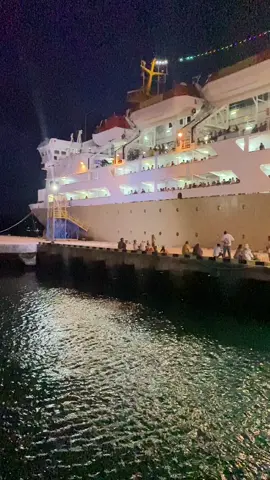 Pelabuhan namlea #pelabuhan #namlea #kapaldorolonda #viral #beranda #fypシ 