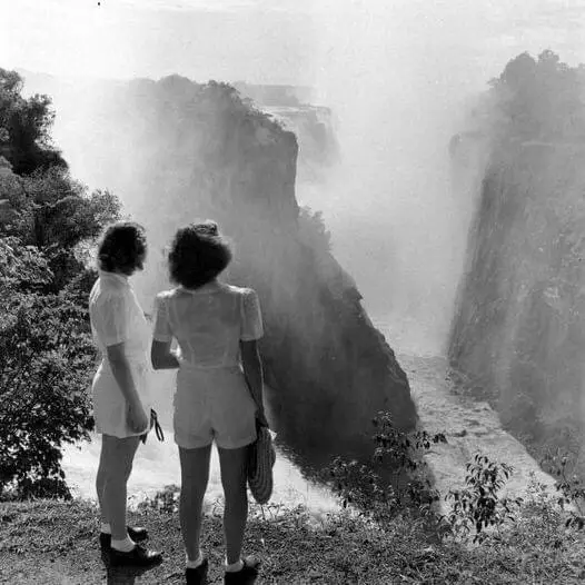 Princess Elizabeth and Princess Margaret at Victoria falls, livingstone in 1947 #royalfamily #foryou #flypシ #queenelizabeth #queenelizabethii #queenelizabethedit #princessmargaret #princessmargaretedit #windsorsisters #fly #viral 