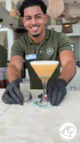 Join us at papagayo Beach for the best cocktails and perfect sunset view! 🍹🌅 #papagayobeachclub #curacao🇨🇼 #voorjou #netherlands🇳🇱 #fyp #foryoupage #abceilanden🇨🇼🇧🇶🇦🇼 #tiktok #cocktailoftheday 