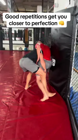 Drilling some of my favorite takedowns with leg finishes. #fyp #training #mma 