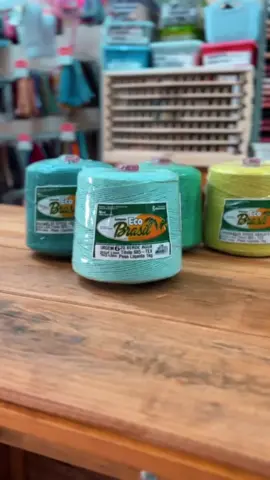 Ahhhh e essas cores🥰🫣 Eu sou apaixonada e vocês? Os barbantes mais lindos e resistentes do mercado.  - Despachamos para você 🚛 #soberano #ecobrasil #crochet #aviamentos 