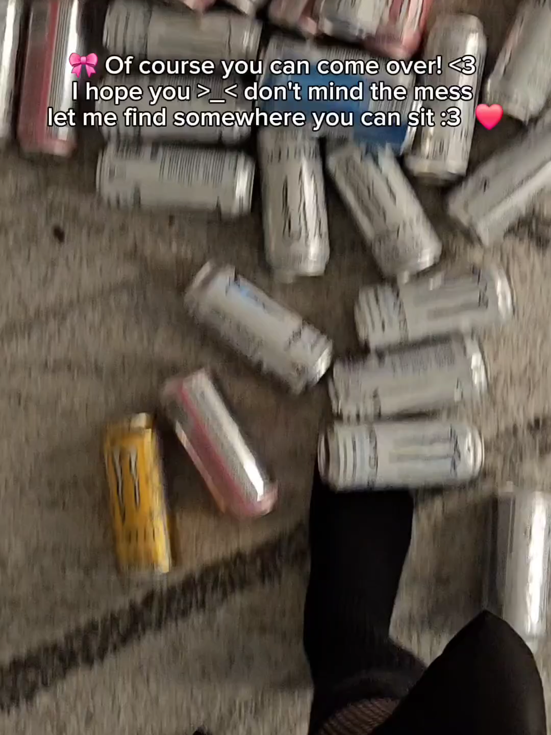 I'm not addicted :3 I can quit any time I want <3 . . #maikaxd #egirl #monsterenergy #streamer #alternative