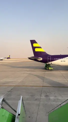 Lining up for take-off ✈️🤩♥️ #aviation #flyadeal #saudiarabia #saudia #flynas #planes #a320 #riyadh 