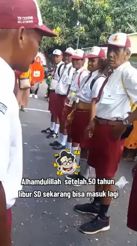 karnaval bikin ngakak kocak di dandan baju anak sekolah SD...wualalaaaahh mantap jiwa #karnval #hiburantanpabatas #ngakak #lucu #fypシ゚ 