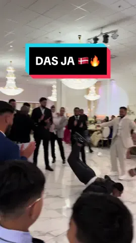 Dhol in Denmark 🇩🇰🥁 #dhol #fördig #desi #foryou #dholplayer #fyp #dance#bhangra #jasminlouisaevent #dance #danceloor #denmark #danmark #copenhagen #event #wedding #weddingszn #booking #viral #trending #dholbychris 