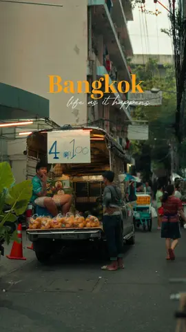 Life as It Happens in Bangkok 😌 📷 Shot on Sony a7IV + 50mm f1.2 🎨 Edited in Davinci Resolve #bangkok #streetstories #cinematic 