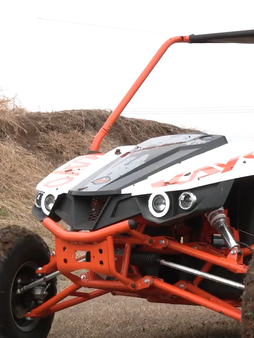 Le buggy idéal pour enfant et adulte avec son moteur 200cc et sa boîte automatique ! Plus d'informations sur notre site kayo-france.fr #utv #utvkid #buggy #buggypourenfant #rcbuggy #buggyfun #buggys200 #utvs200 #kayos200