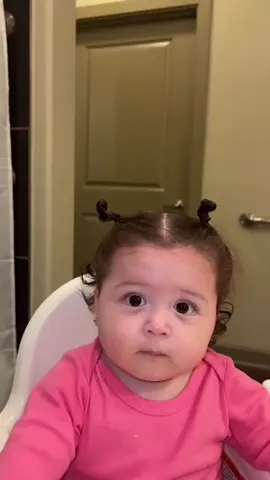 My hair is made of macaroni, curly and cute 😍# Juliet and Gianna [Topic]# Original: Andrea Arzola#juliet #Mexican #Gianna #julietteandgianna #Twins 
