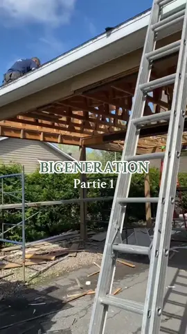 Update de notre bigeneration. Les travaux avancent bien et ça paraît parce qu'on devient de plus en plus febril. 🏘 #bigeneration #house #reno #renovation #renovationproject #newhousebuild 