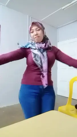 Hisdustan sebelum tido #mama #mamamanja #mamapadu #hotmom #mummy #hijabstyle #tante #tantegemoii #jandapadu #tiktok2024 