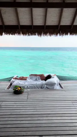 Imagine waking up here✨ 