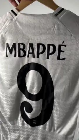 REAL MADRID 2024-2025 🇪🇸 MBAPPE 9 DISPONIBLE ⚽️ #jersey #fyp #foryou #maillot #camiseta #camisa #liga #pourtoi #parati #jersey #mbappe #kylian #liga #campeon #campeones #madrid #realmadrid 