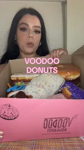 These were some freaking BOMB donuts @Voodoo Doughnut #donuts #sweettreats #sweettooth #yum #tempeaz 