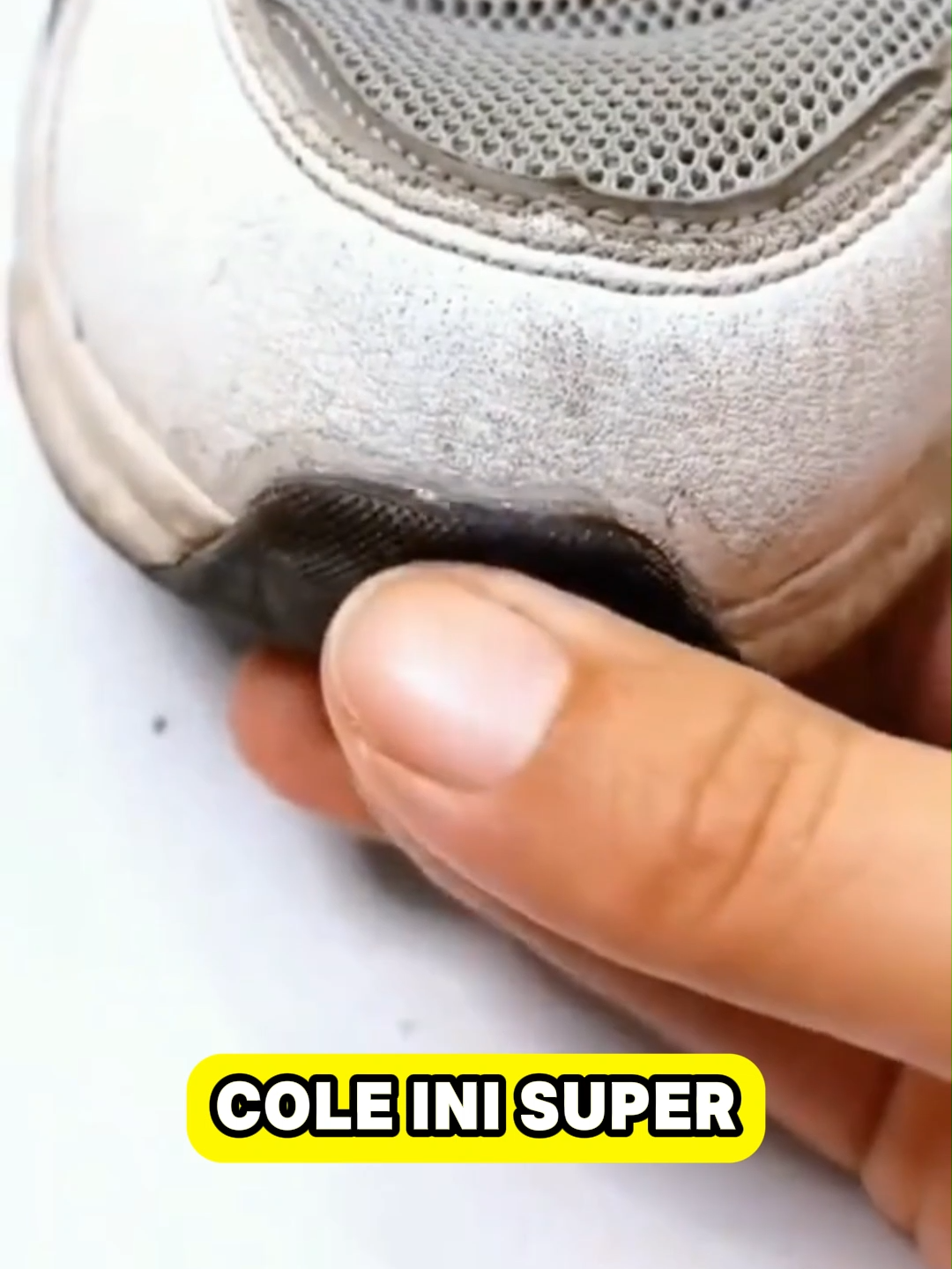 kalau mau sepatu kamu awet jangan pakek lem sebrangan ya pakek aja lem lakole glue #lemserbaguna #lemsuperkuat #lakolegluestrong #lemsepatuviral #lemsepatu