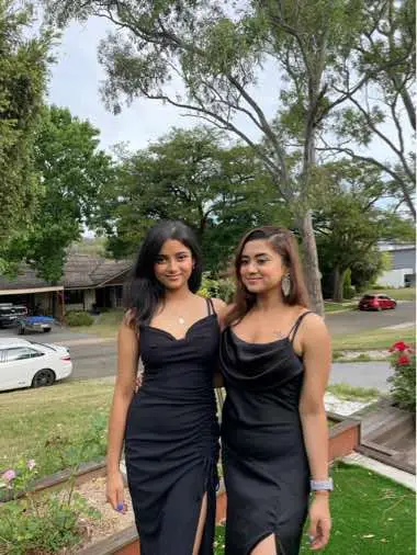 i love these photos💓 #fyp #bengali #bangladeshigirls #sisters #tamil #tamiltok #goviral #photos #babypics @ur fav tiktok couple🫶🏽 