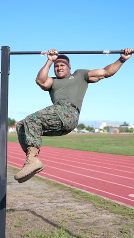 Intense hanging abs training  Develop strong core, more sculpted abs, and endurance.  (Save this workout) #traininsaneorremainthesame  WORKOUT: 1️⃣Agressive typewriter knee drives 2️⃣side to side flutter kicks 3️⃣knee tuck to chin up 4️⃣Flexed arm leg circle 5️⃣Half pull up knee tuck 3 SETS OF EACH 25 SEC ON 60 SEC REST BREAKS Let’s burn 🔥  Want to work 1:1 With me. And yes with me Coach Blue (Fill out my form. -Link in bio-) #abs #absworkout #coreworkout #coretraining #endurance #endurancetraining #athlete #workoutmotivation #beastmode #intense 
