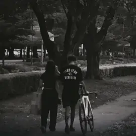 one gear and one girls #fypviraltiktok🖤シ゚☆♡ #fyp #fypp #fypシ゚ #fixiedgearindonesian #fixiedgearphilippines #alwaysgasdor🔥 #fixiedgear #fixiebike 