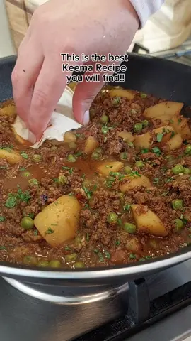 This keema recipe is super quick, easy, and delicious! It's always a hit in my home. You can add any veggies you like, even mushrooms! I usually add garlic and ginger paste, but I used fresh garlic and ginger this time since I didn't have any paste. I've written the recipe in the video, so you can read along while you watch. Give it a try and let me know what you think! #asmrsounds #keema #easylunch #delicious #EasyRecipe 