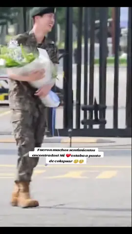 Feliz por que los volví a ver juntos! Triste por que será la última vz que los volveré a ver juntos durante un largo tiempo! 🥺🥺🥺💔💔 Dios como los extraños  #bts #army #fyp #Viral 
