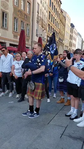 The Scott's are here... ⚽️😊⚽️🖤⚽️💛⚽️ Have you already met the Scottish football fans in the city? The Scottish flag and the Edinburgh city flag are also flying at the town hall to mark the 70th town twinning anniversary and the opening match of UEFA EURO 2024!  Opening match between Scotland and Germany tomorrow, Friday! #münchen #hostcity #innercity #UEFAEURO2024 #openingmatch #Scotland #edinburgh #scotland #munich  #munich_notes 
 #munichcity 
 #Munichworld ⠀⠀⠀⠀⠀⠀⠀⠀⠀⠀⠀
 #mrmünchen 
 #munichinside 
 #münchenliebe 
 #münchencity 
 #deinbayern 
 #visitbavaria 
 #bayernliebe 
 #wirinbayern 
 #antennebayern 
 #visitbayern 
 #munich_germany 
 #munichgram 
 #munichgreatshots 
 #munichlove 
 #munichphotographer 
 #simplymunich 
 #topmunichphoto  
 #visit_munich 