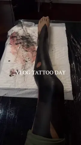 Aqui vamos de nuevo amiga #fyp #Vlog #vlogs #vlogtattoo #undiaconmigo #onedaywithme #undiaenmivida #tattooday #tattoo #tattoos #longervideos #rutina #rutinadiaria #jueves #thuesday #undiaconmigo #onedaywithme #parati #foryoupage #Viral #viraltiktok #parati #fyppppppppppppppppppppppp 