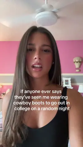 like how can u wear that with ur urban outfitters corset and think u ate.