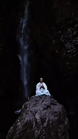《 天灵灵地灵灵 》 韩国有假行僧日进，中国有仙人张三封！“经”念起来！祝大家幸福安康！ #张三封 #DJ #佛语禅心  #音乐分享 #情感音乐 #xuhuong #song  #jo_han2011 #music #foryou #like #short #mandarin 