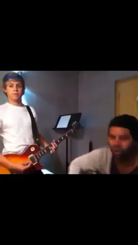One Direction Nail Harron Playing One Thing On The Guitar (Test Run)