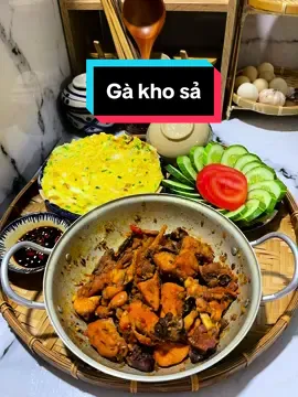 Nay bếp nhà Chin có gà kho sả #foodtiktok #nauancungtiktok #bepnhachin #chinchan #gakhosa #xuhuong 