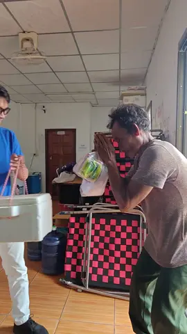 ສຸດຍອດລຸງຄົນຮັກເມຍ ເພີ່ນຖາມວ່າ 