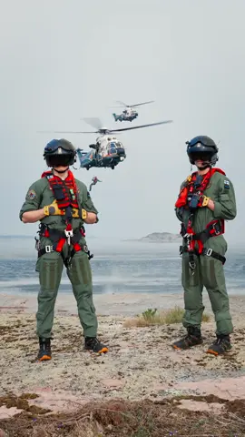 We do get to do some cool stuff 😎 We have been asked about the connection between Vertical and Valor magazines on a few of our recent visits. Valor, formerly Vertical 911, focuses on the vital work of the military and parapublic helicopter sectors. Together, Vertical and Valor offer comprehensive coverage of the entire helicopter industry. 📹 @Lloyd H #Helicopter #Aviation #fyp #pilot #verticalmag #aviationlovers 