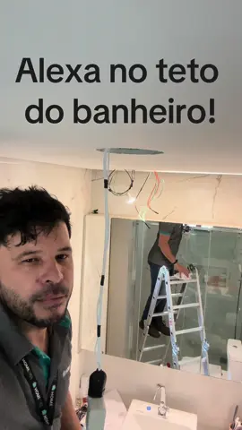 Agora até o banho é comandado por voz! 'Alexa, toque meu hit favorito! 🎶🚿 #SomAmbiente
