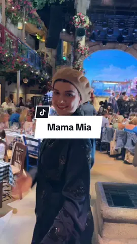Mama mia the show 📍 London #eat974 #eat974london #mamamia 