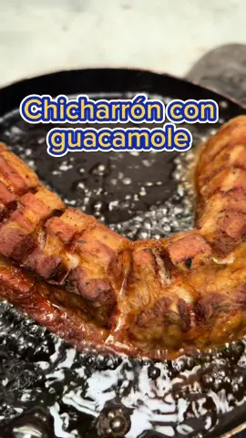 Chicharrón con guacamole🐷🔥🥑🪵👨🏼‍🍳| Said.eats El secreto para unos buenos chicharrones es acompañarlos con un guacamole y un chimichurri, ay amá! Esta es una de mis recetas favoritas, prepárenla y me comentan como les va. Un saludo y bendiciones🐖❤️ . . . . . . . .  #parati #comida #viral #reel #chicharron #guacamole #chimichurri #costa #caribe #colombia #bogota  #medellin #barranquilla #santamarta #cartagena #valledupar #laguajira #monteria #sincelejo #republicadominicana #venezuela #usa #costarica #argentina #panama #españa 