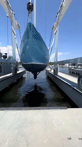 About to splash the 42’ tayana 😀 #sailboat #yacht 
