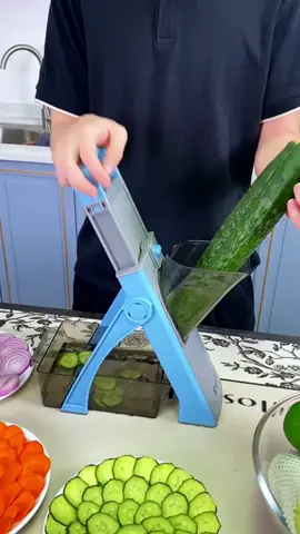 Absolutely amazing! Cut into slices, shreds, strips, granules... all in one machine! Multifunctional vegetable cutter. Cut potatoes, onions, radishes, eggplants, cucumbers, lettuce, etc.