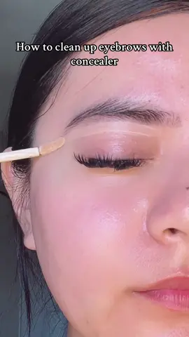 How to make your eyebrows look on fleek #eyebrows#eyebrowsonfleek#eyebrowshaping#eyebrowstutorial#eyebrowshape#concealer#makeup#makeuptutorial#makeuptips#makeuptok#makeupforyou#makeupfyp#viralmakeup 