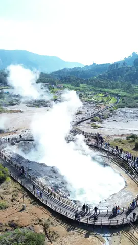 Kawah sikidang 🦌 #dieng #dieng_wonosobo #diengwonosobo #diengiathuy #diengplateau #diengculturefestival #wonosobo #wonosobozone #wonosobo24jam #wonosoboasri #wonosobohitz #banjarnegara #banjarnegaraterkini #banjarnegara24jam #banjarnegaragilargilar #banjarnegarastory #banjarnegarakeren #fyp #fypシ゚viral #fypage #fyppppppppppppppppppppppp #fypp #fypdong #fypシ゚ #fypgakni #fypgakni #fyppp #fypsounds #fyptiktok #fyptiktokindonesia 