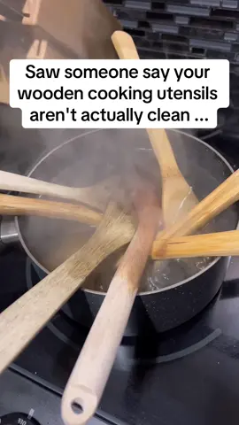 Satisfying Life Hack Cleaning Wooden Spoon 🥄 #woodenspoon #woodenspooncleaning #cleaning #clean #wood #spoon #spoons #cleaninghacks #LifeHack #lifehacks #satisfying #oddlysatisfying #fyp 