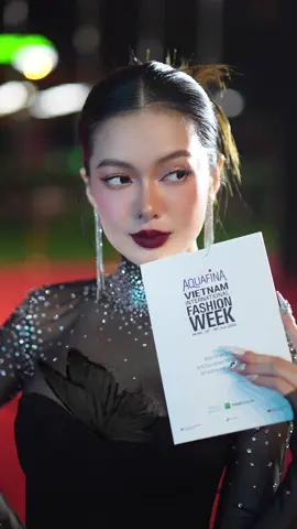 Aquafina Vietnam International Fashion Week - @CEM club quá mãn nhãn điii ❤️‍🔥 makeup @Đinh Hương Make Up Academy #yendan #beautybyDan #teamphamthoai #ngoisaochotdon #vifw2024 #vietnaminternationalfashionweek 