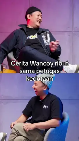 Cerita Wancoy ribut sama petugas kedutaan #localfest #wandaoke #ricolubis #gayaditiktok 