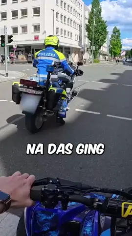 Was ist los?  #davidbost #motorrad #gehtsteil 